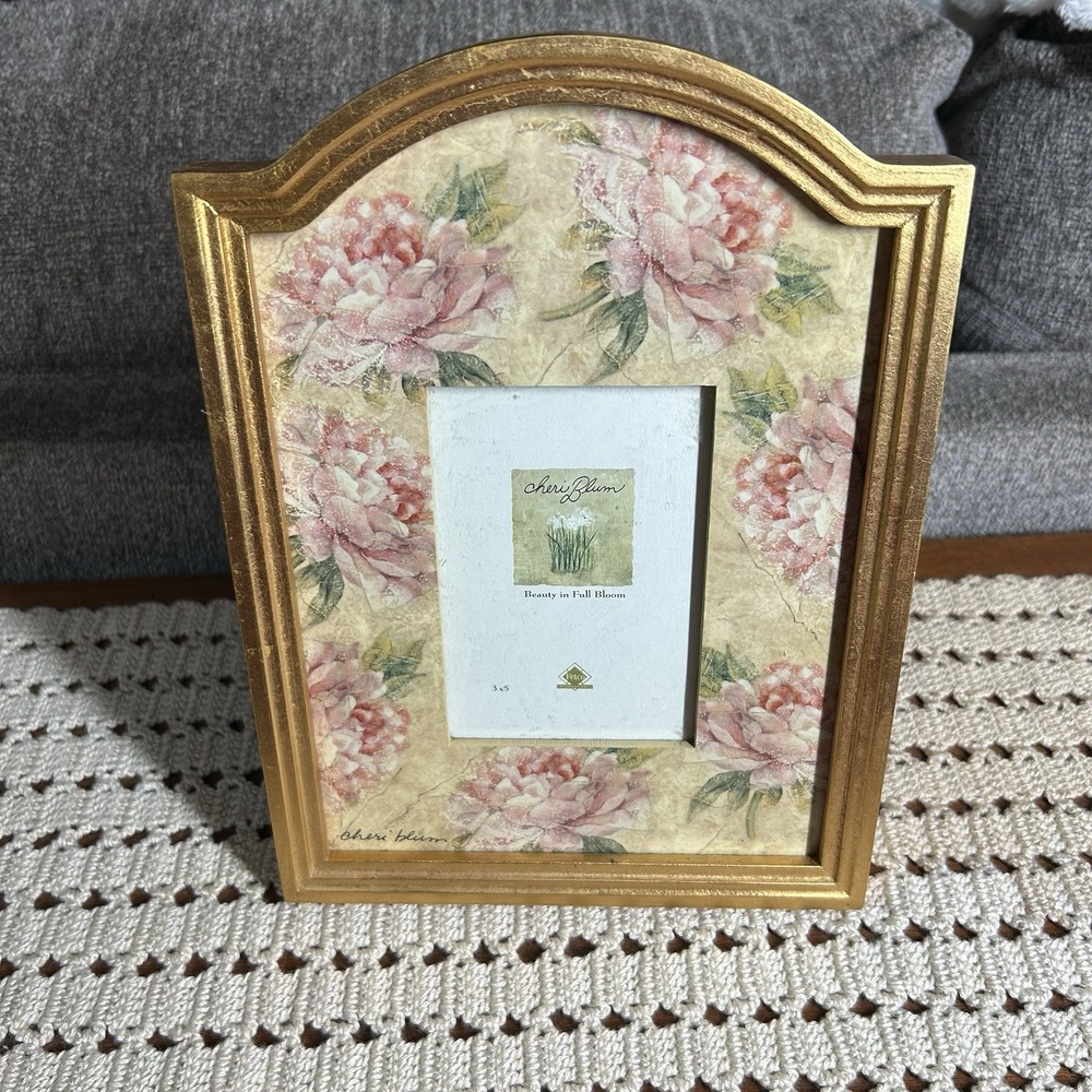 Vtg Fetco Cheri Blum Beauty in Full Bloom Photo Frame Pink Floral Victorian